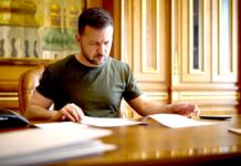 Ekonomika Ukrajiny se dál propadá. MMF zemi posílá miliardy USD ukrajiny