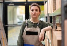 Nezaměstnanost klesla na 5 procent. Prospěly sezonní práce nezamestnanost