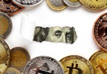 Boj o první digitální měnu přiostřuje. Stablecoiny ohrožují už i banky v EU