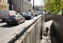Benzin je v průměru za 43 korun. A to i navzdory regulaci vlády benzin