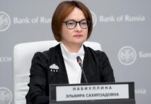Podobně jako v Česku postupují centrální bankéři v Rusku v_Rusku